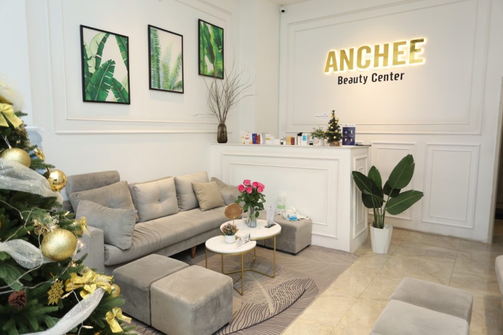 Anchee Beauty Clinic – Massage Chân Giảm Đau Hiệu Quả