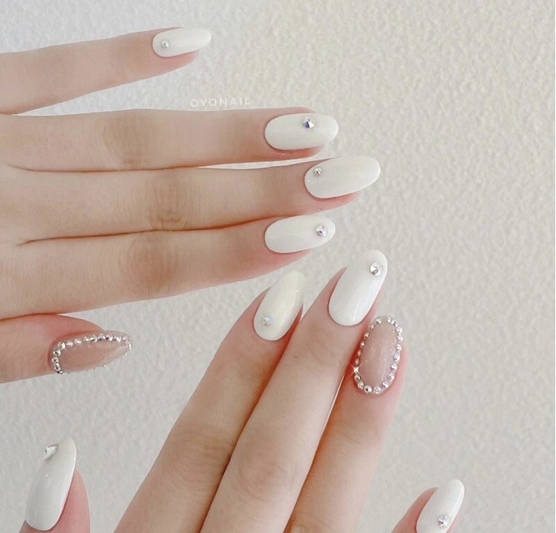 Mẫu Nail Màu Trắng Sữa Đẹp, Tôn Da – Hơn 101 Mẫu Hottrend 14 Tổng Hợp 101+ Mẫu Nail Màu Trắng Sữa Đẹp Tôn Da