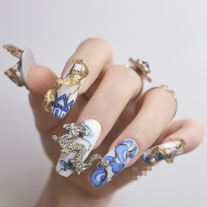 Nail Con Rồng Đính Đá