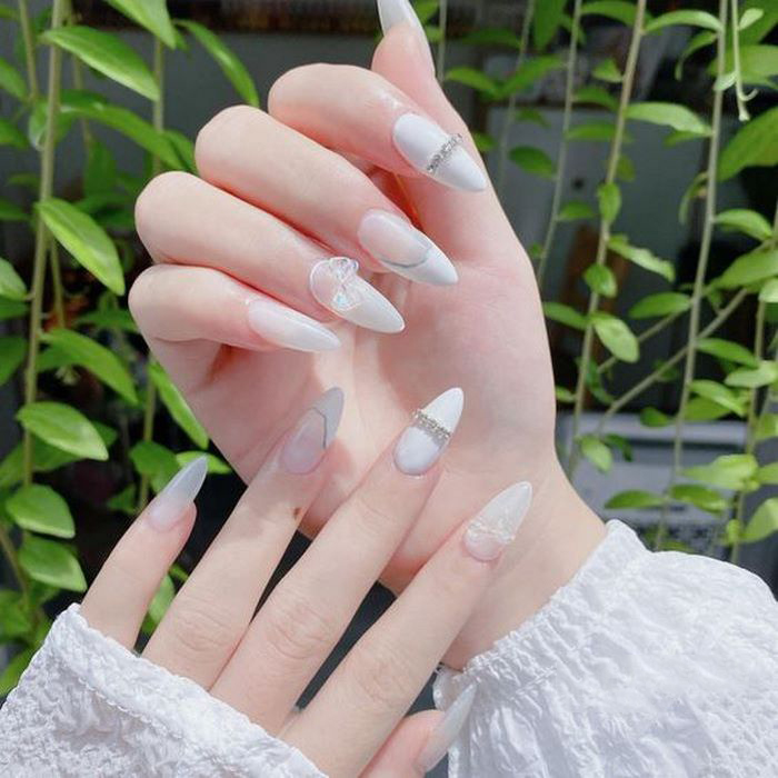 Mẫu Nail Màu Trắng Sữa Đẹp, Tôn Da – Hơn 101 Mẫu Hottrend 21 Mẫu Nail Màu Trắng Sữa