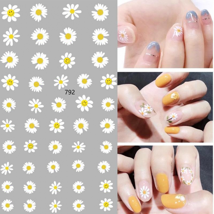 50+ mẫu nail sticker đẹp dành cho các nàng bận rộn 24 Dán móng hình hoa