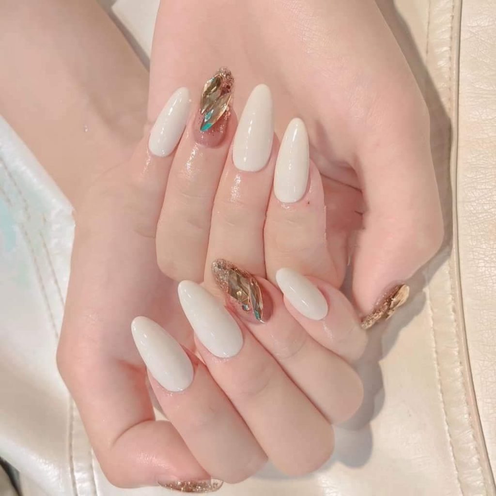 Mẫu Nail Đắp Bột Đơn Giản