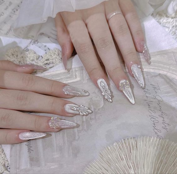 Mẫu Nail Đắp Bột Sang Trọng, Quý Phái